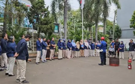 PLN Bekasi Gandeng BPBD Kota Bekasi Sukses Gelar Simulasi Tanggap Darurat Gempa Bumi dan Kebakaran