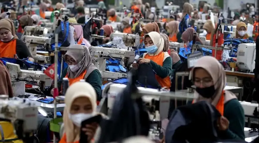 Sengatan Tarif Trump, Pengusaha Sepatu-Tekstil Meminta Pemerintah Berikan Solusi