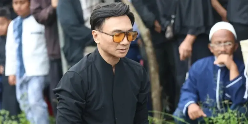 Tegar di Pusara Ibu, Anji Manji Ceritakan Momen Terakhir Sang Bunda